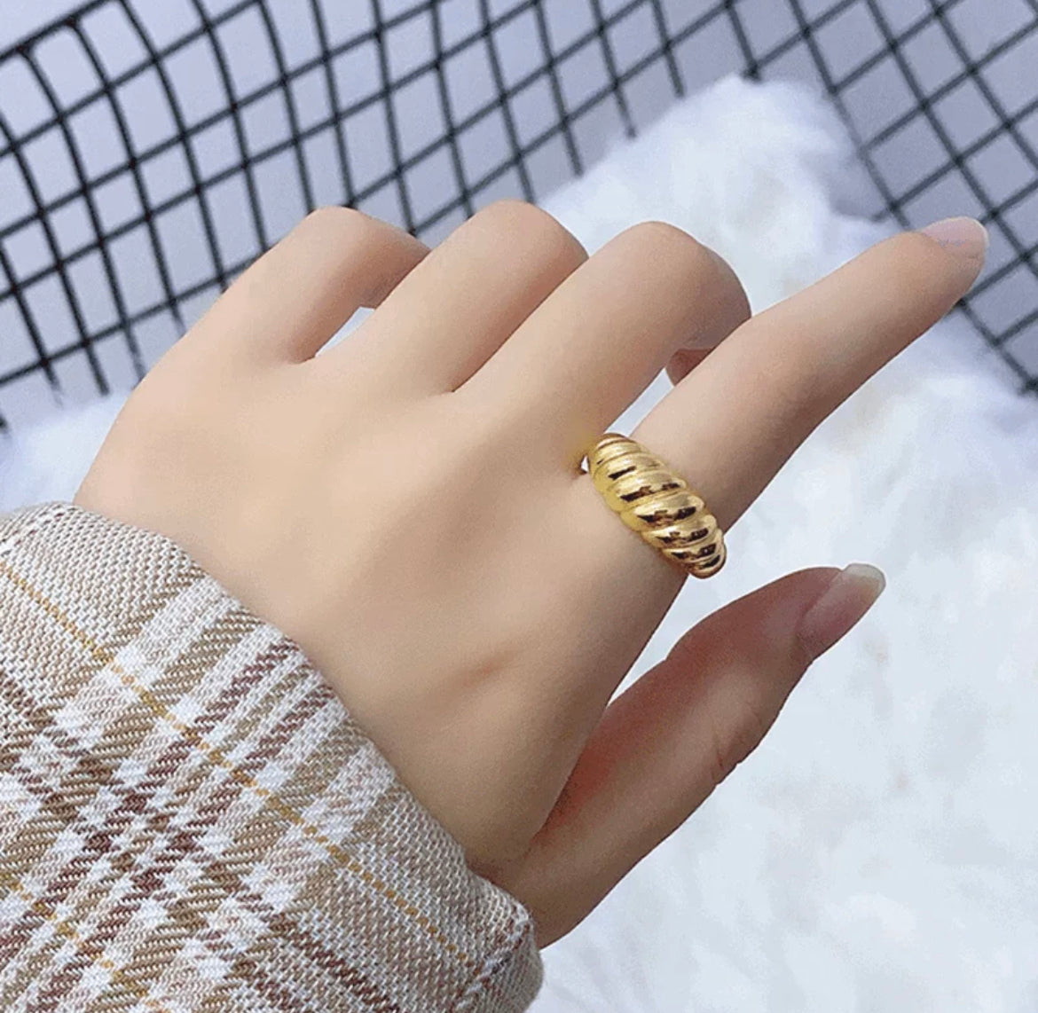 Croissant Ring - Goud