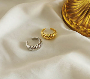 Croissant Ring - Goud